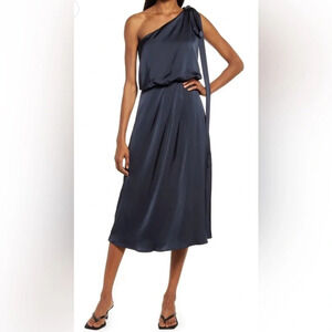 Amy Lynn One-Shoulder Satin Dress in Navy Blue